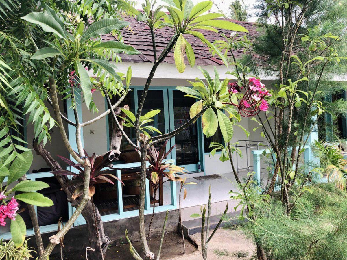 Indigenous Bungalow Gili Trawangan Buitenkant foto
