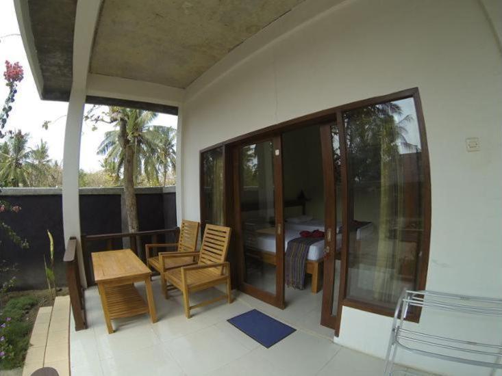 Indigenous Bungalow Gili Trawangan Buitenkant foto